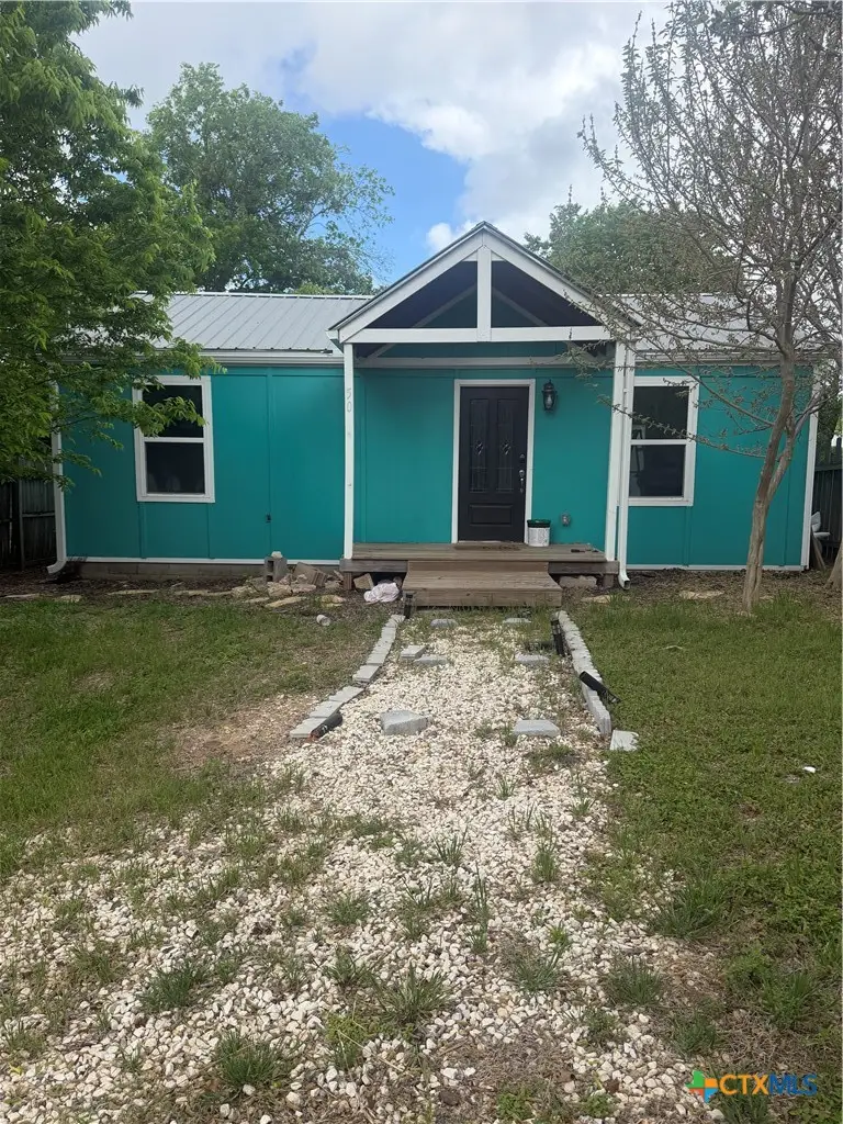 504 S 6th Street, Gatesville, TX 76528 - #1