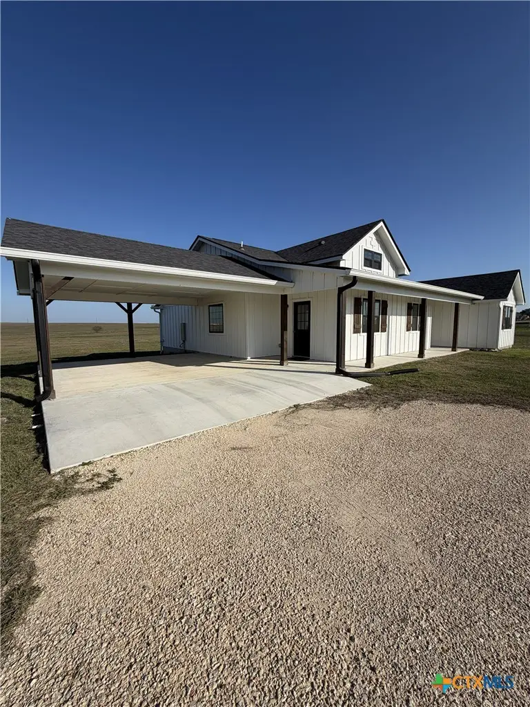 1742 Martinez Road, Yoakum, TX 77995 - #2