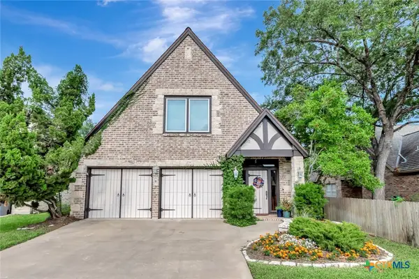 6 Cotswold Lane, Victoria, TX 77904