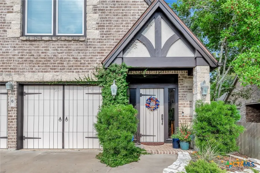 6 Cotswold Lane, Victoria, TX 77904 - #2