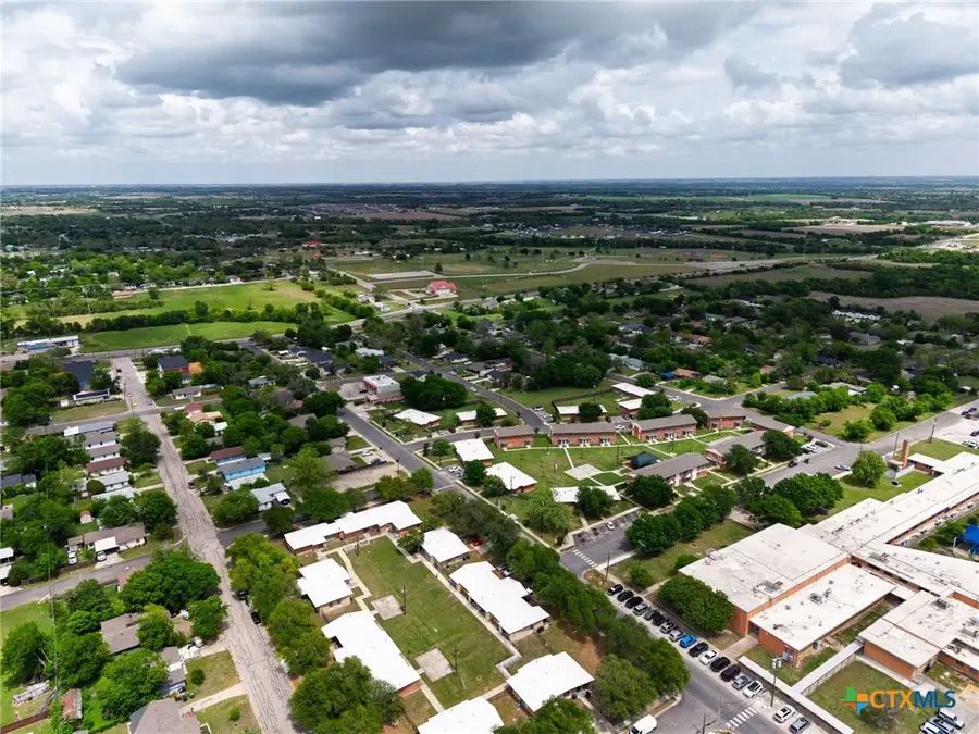 805 S 32nd Street, Temple, TX 76501 - #2