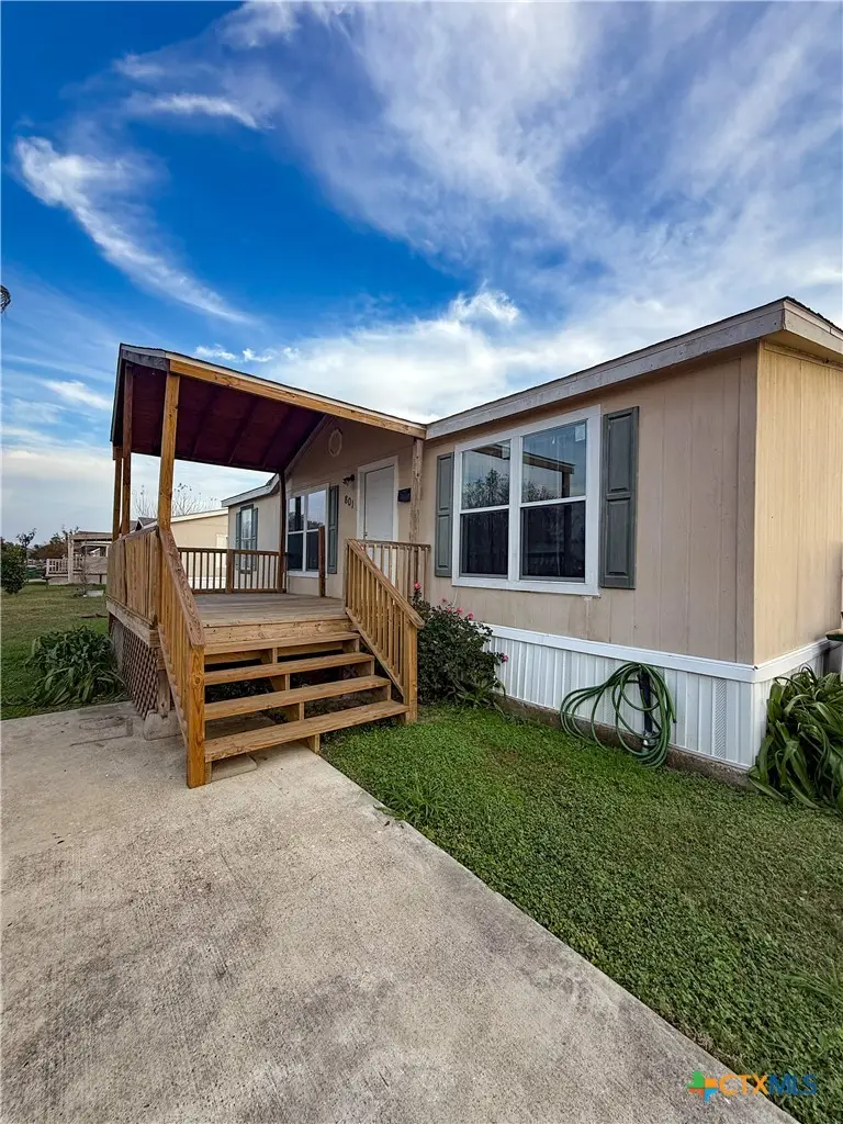 801 E Mesquite Lane, Victoria, TX 77901 - #3