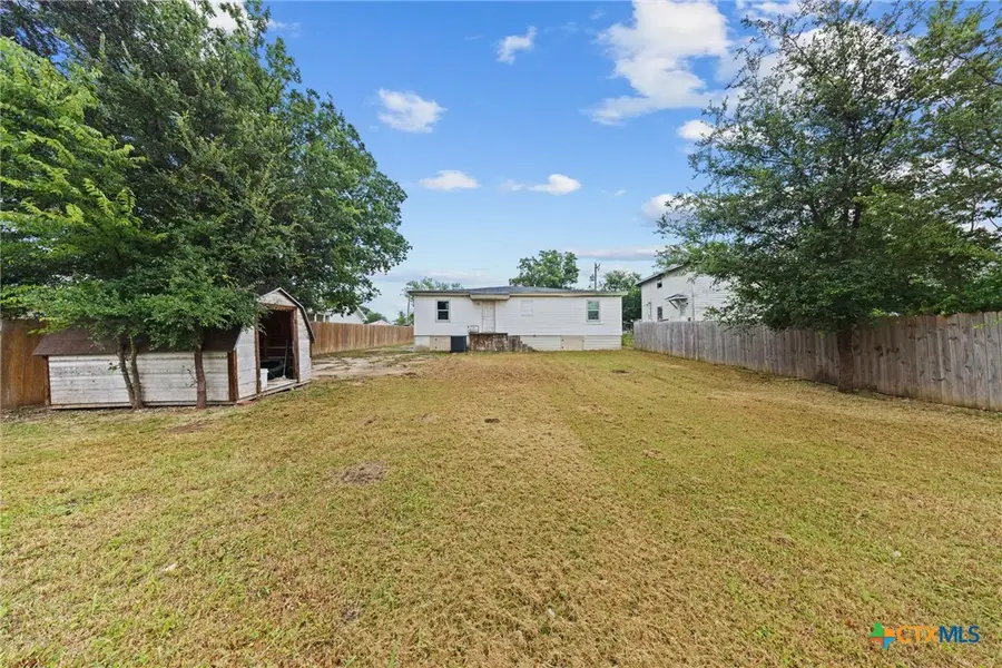 409 N 14th Street, Gatesville, TX 76528 - #2