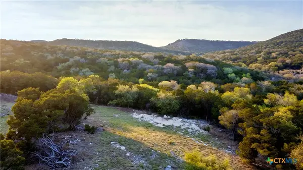 911 Flaman Road, Canyon Lake, TX 78133