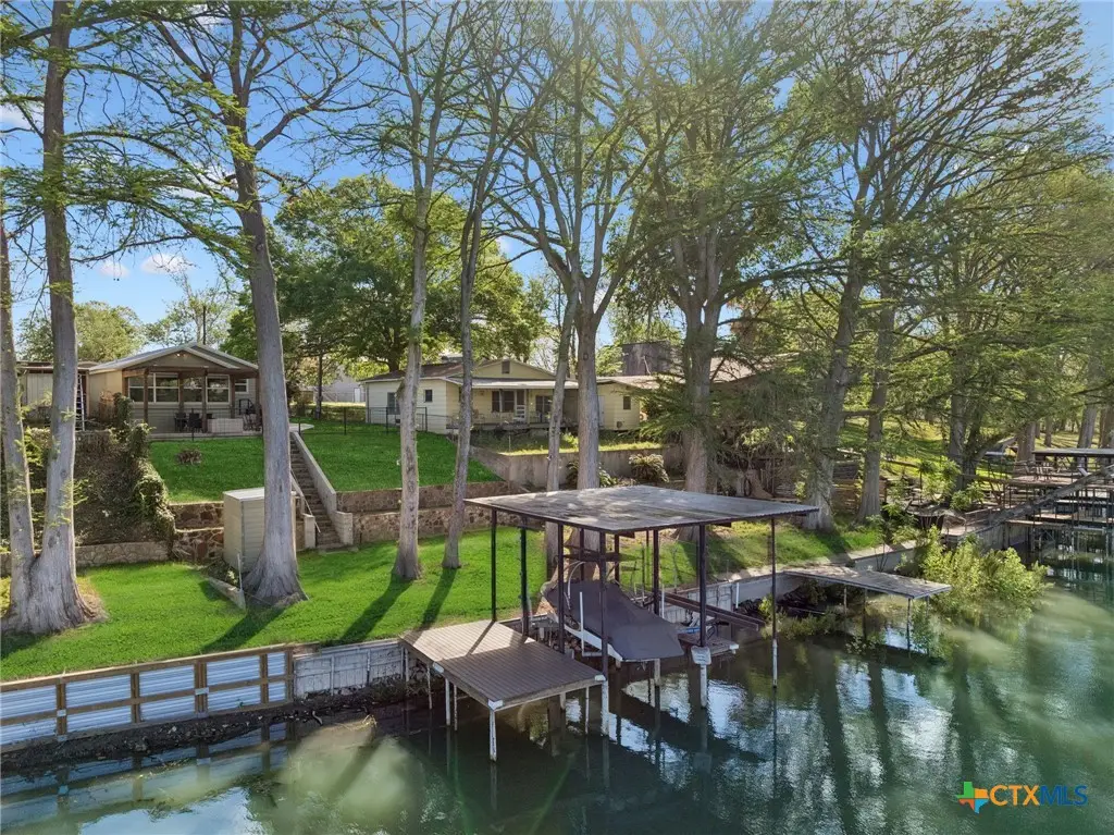 230 Lee Street, Seguin, TX 78155 - #1