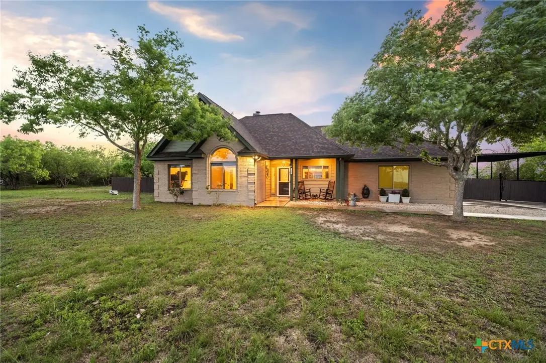 172 Rogues Hollow, Seguin, TX 78155 - #1
