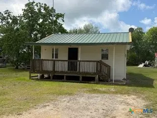 707 W Houston Avenue, Seadrift, TX 77983