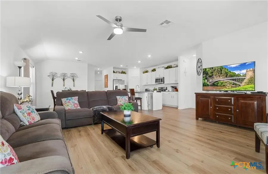 108 The Ugly Way, Jarrell, TX 76537 - #2