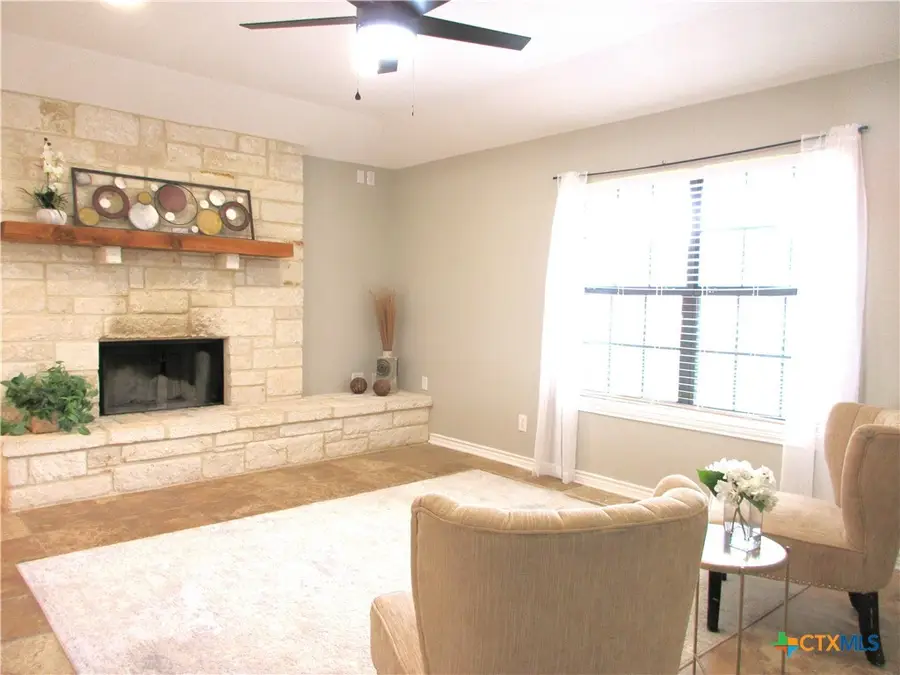 665 Center Street, New Braunfels, TX 78130 - #2