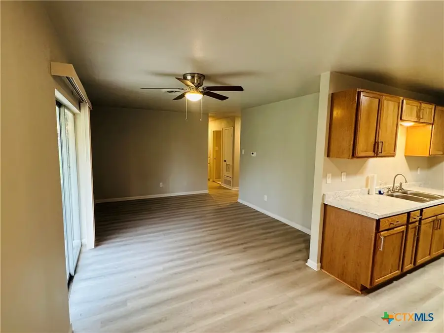 517 Creek Street, Copperas Cove, TX 76522 - #3