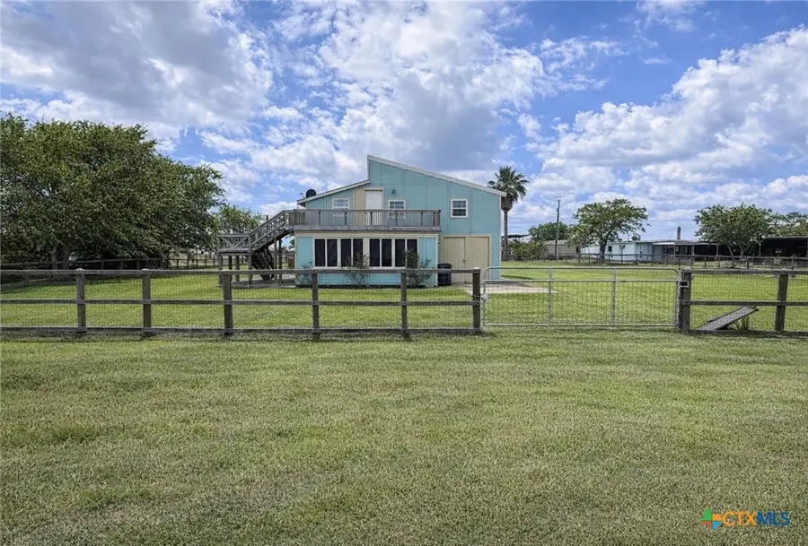 488 Alamo Beach Avenue, Port Lavaca, TX 77979 - #2