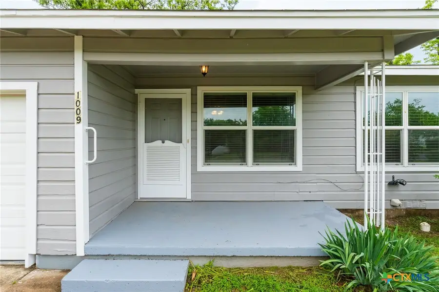 1009 S 5th Street, Copperas Cove, TX 76522 - #3