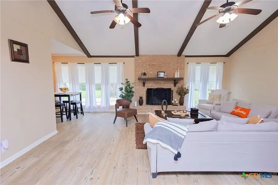 304 Sherwood Drive, Victoria, TX 77901 - #3