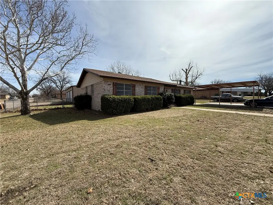 801 Meadowlark Street, Hamilton, TX 76531 - #2