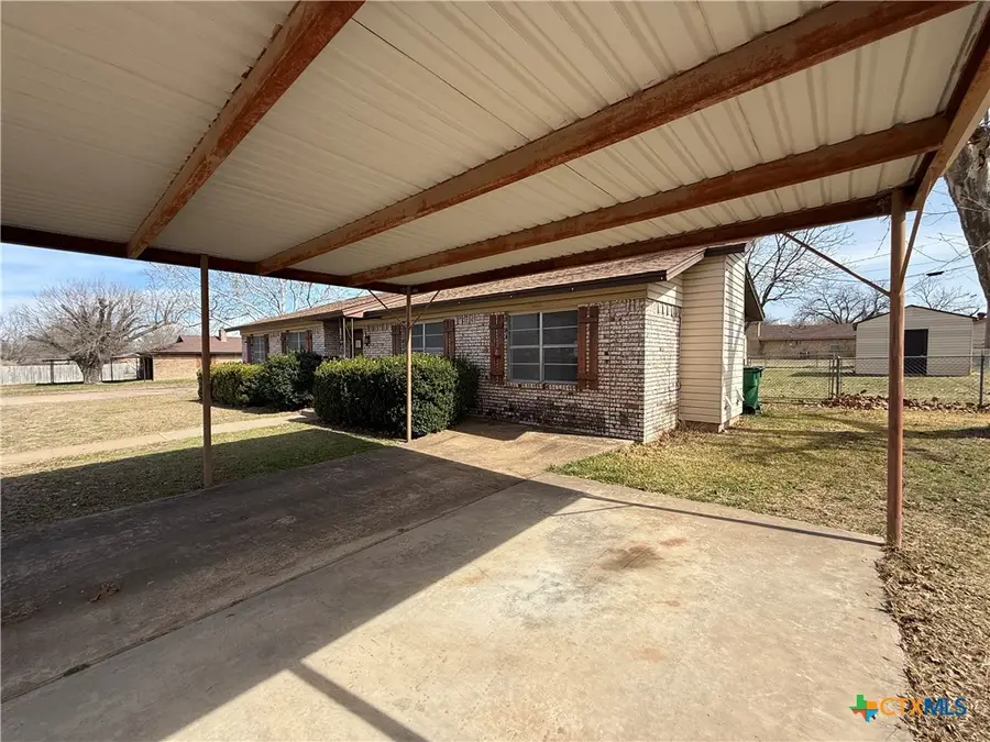 801 Meadowlark Street, Hamilton, TX 76531 - #3