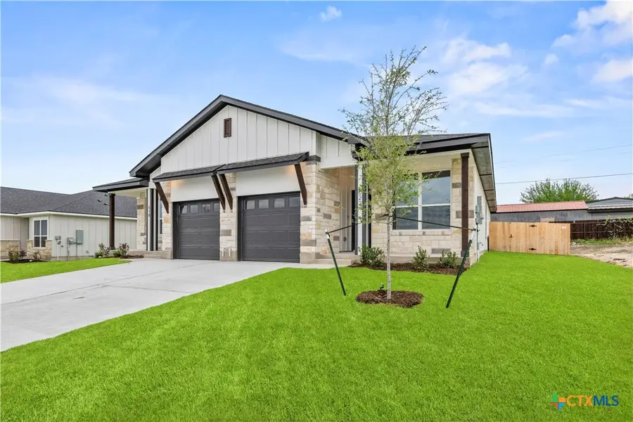 622 Campus Street, Troy, TX 76579 - #2