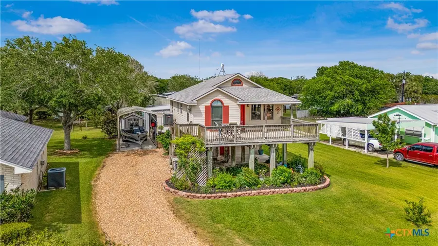 205 E Bay Avenue, Seadrift, TX 77983 - #3