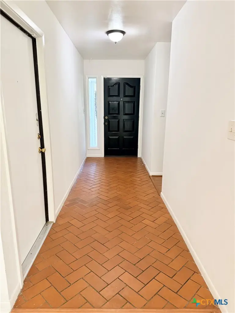 211 Pecos Drive, Victoria, TX 77904 - #2