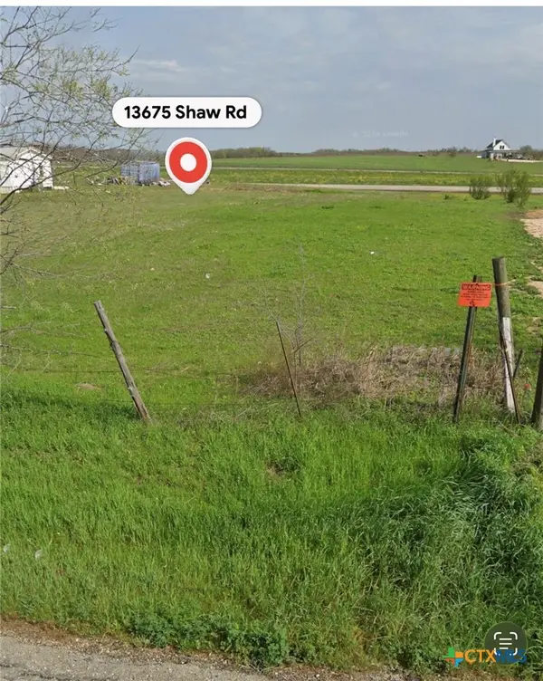 13675 Shaw Road, Rogers, TX 76569