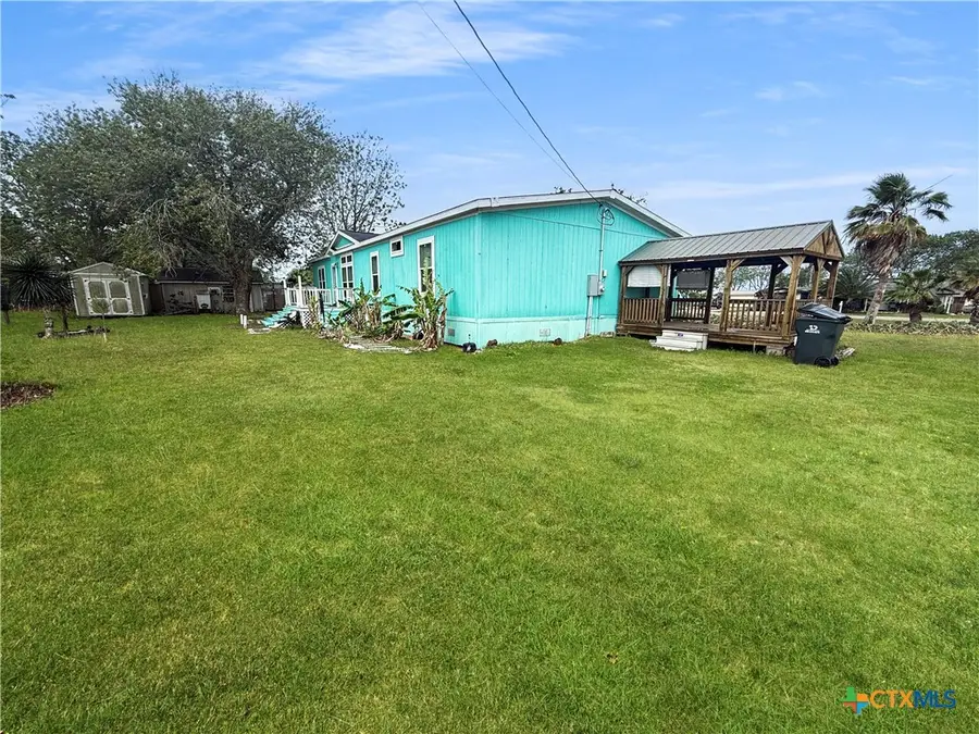 112 N Vivian Stevens Street, Port Lavaca, TX 77979 - #2