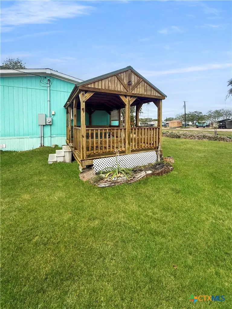 112 N Vivian Stevens Street, Port Lavaca, TX 77979 - #3