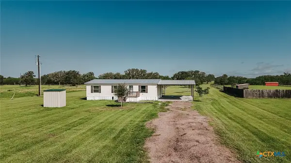 413 West Oaks Drive, Victoria, TX 77905