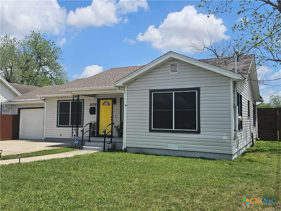 2002 N Wheeler Street, Victoria, TX 77901 - #2