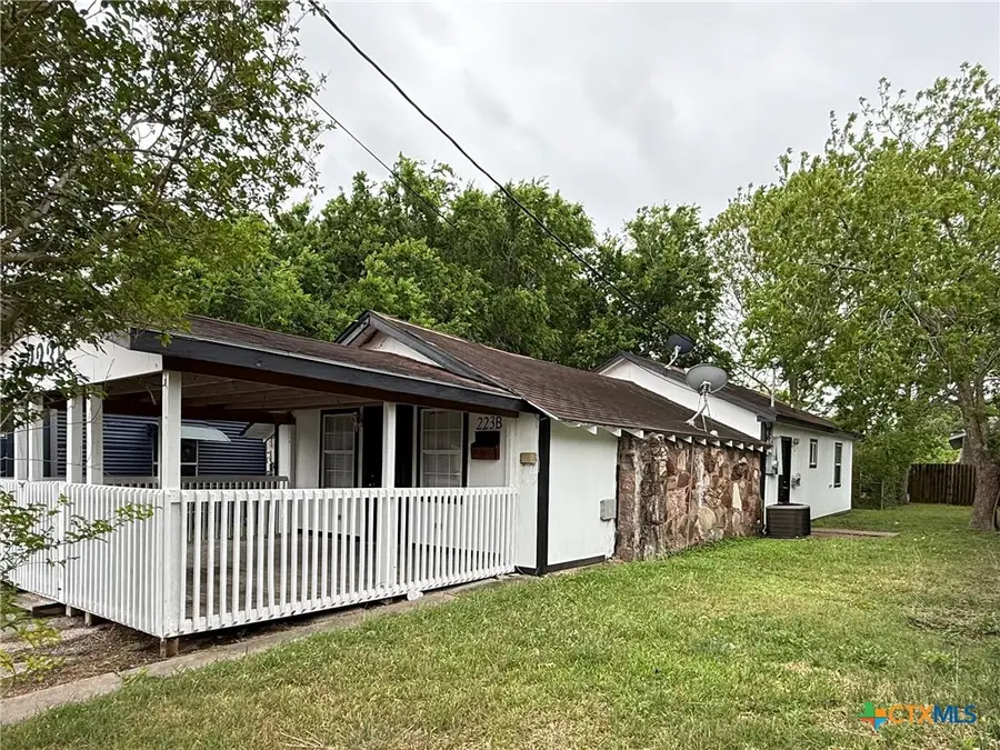 223 N Benavides Street #B, Port Lavaca, TX 77979 - #2