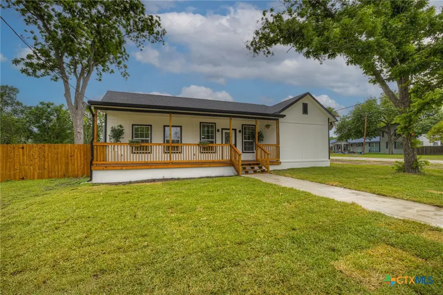 312 N Lavernia, Marion, TX 78124 - #3