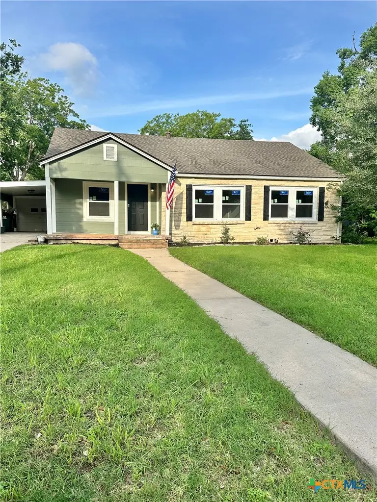 309 S Ridge, Hallettsville, TX 77964 - #3