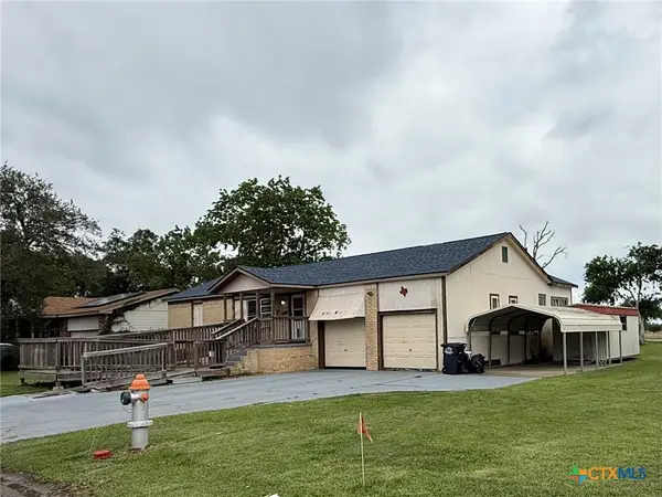 105 Sanders Street, Palacios, TX 77465