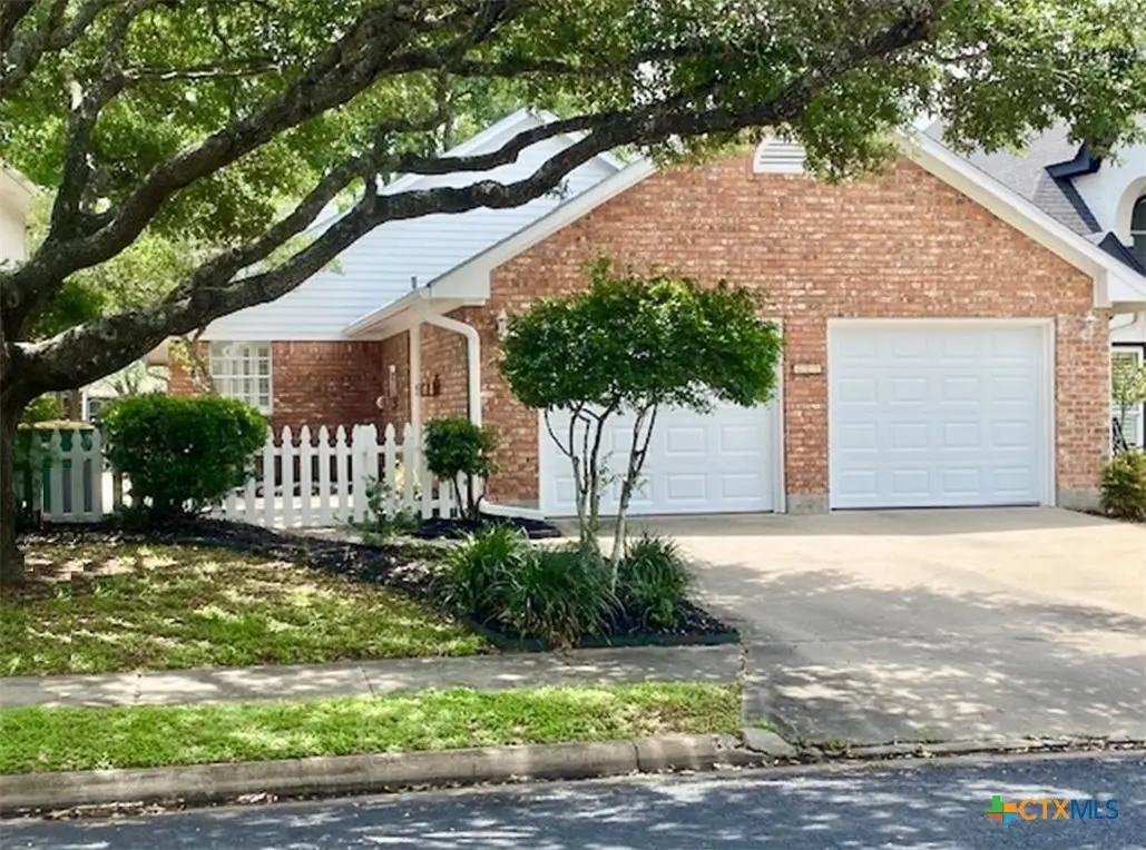 227 Charleston Drive, Victoria, TX 77904 - #1