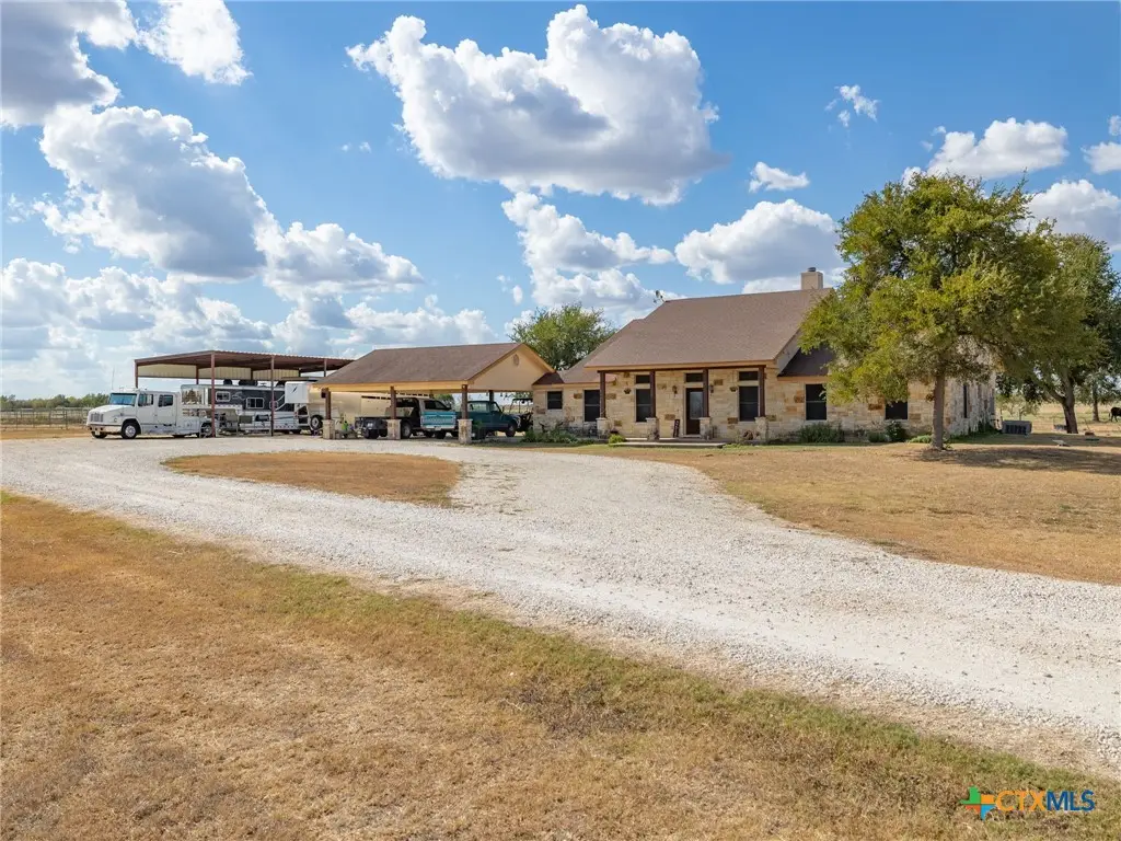 1801 County Road 470, Coupland, TX 78615 - #1