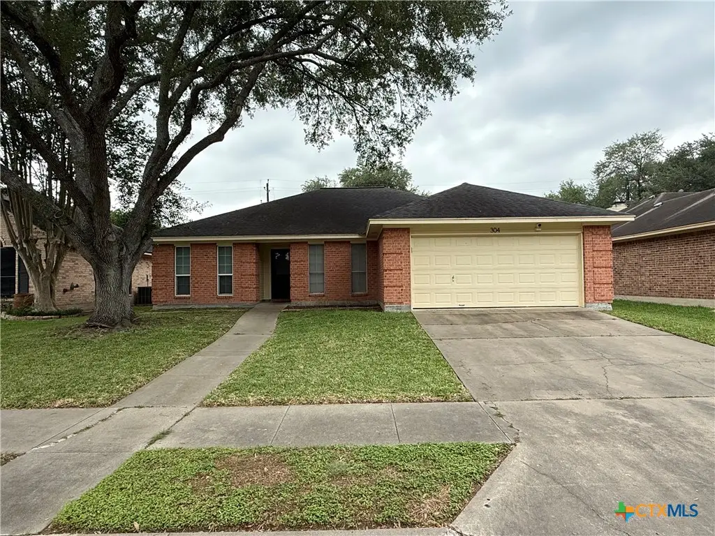 304 Cromwell Drive, Victoria, TX 77901 - #1