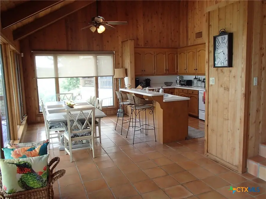 1603 W Lakeside Drive Drive, Canyon Lake, TX 78133 - #2