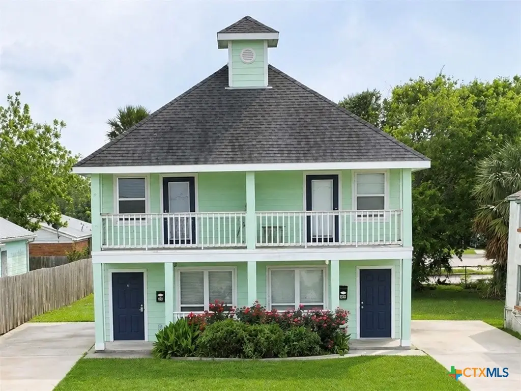 417 & 419 S Commerce Street, Port Lavaca, TX 77979 - #1