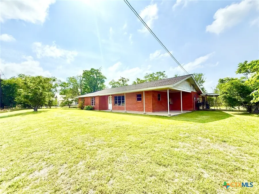 1396 Loop 522, Ganado, TX 77962 - #2