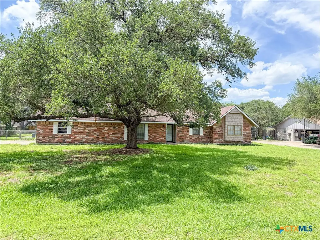 301 Simpson Road, Victoria, TX 77904 - #1