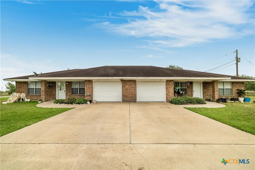 123 & 125 6th Street, Vanderbilt, TX 77991 - #1