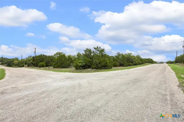 865 Rutherford, Fischer, TX 78623