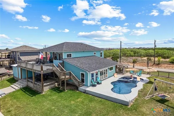 792 County Road 306 Road, Port Lavaca, TX 77979