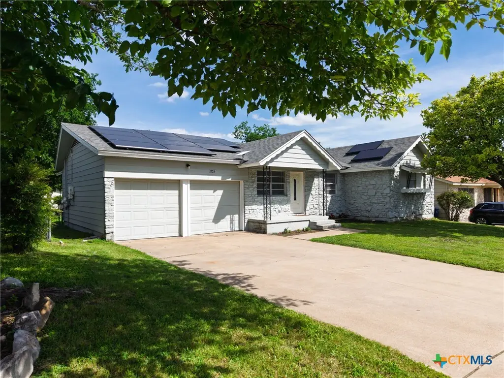 1203 S 17th Street, Copperas Cove, TX 76522 - #1