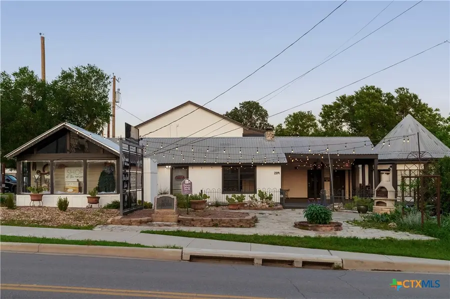 209 S Main Street, Salado, TX 76571 - #2