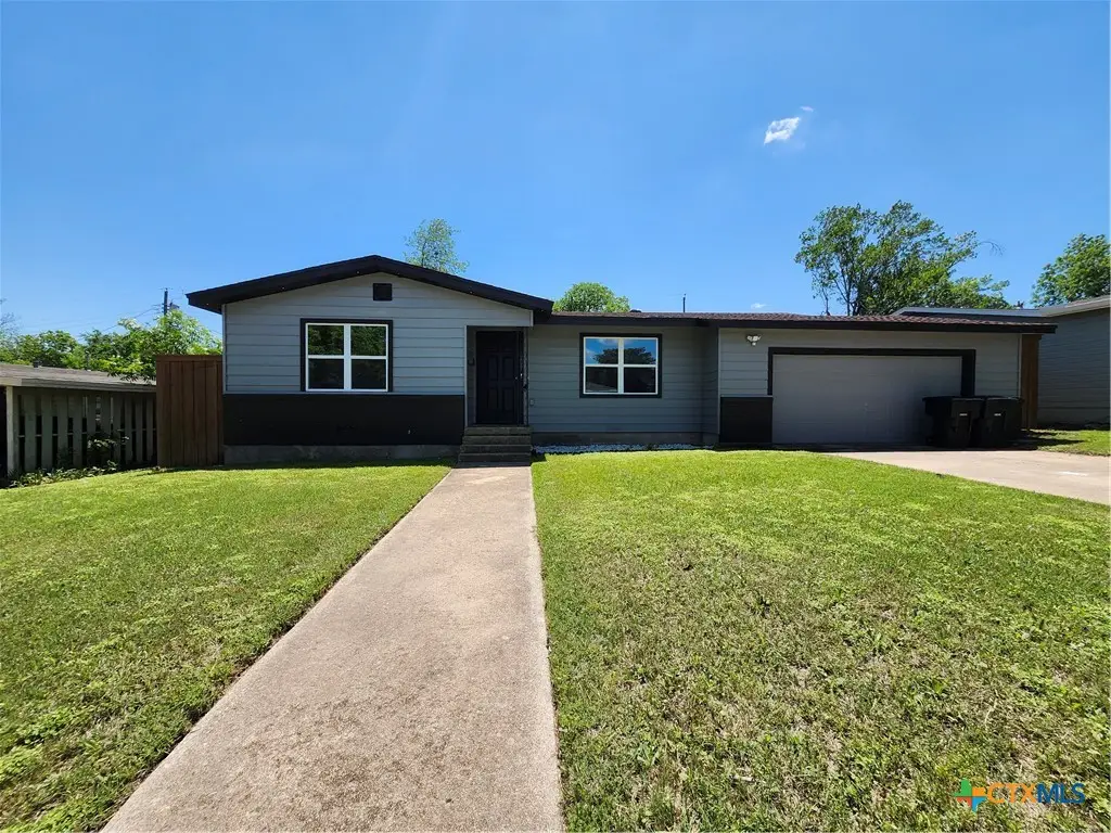 209 W Victory Avenue, Temple, TX 76501 - #1