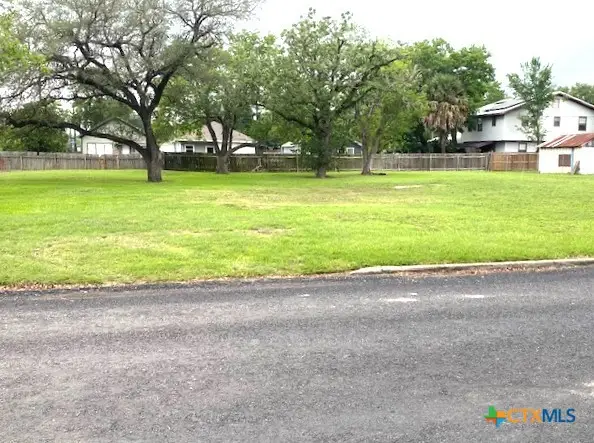 1008 E Red River Street, Victoria, TX 77901 - #3
