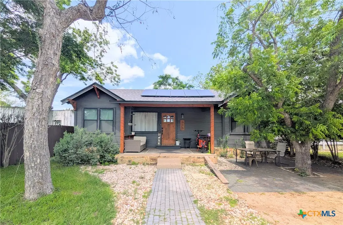 635 E Camp Street, New Braunfels, TX 78130 - #1