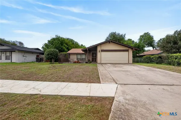 5250 Round Table Drive, San Antonio, TX 78218