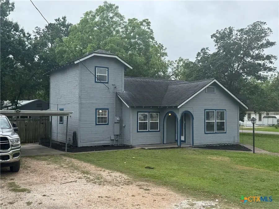 105 W Brackenridge Street, Edna, TX 77957 - #2