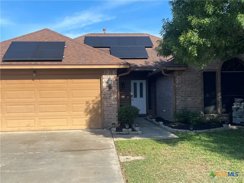 105 Ashland Creek, Victoria, TX 77901 - #1