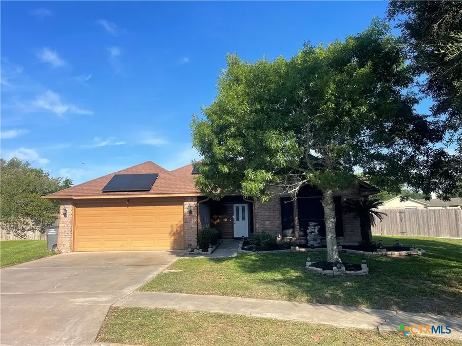 105 Ashland Creek, Victoria, TX 77901 - #2